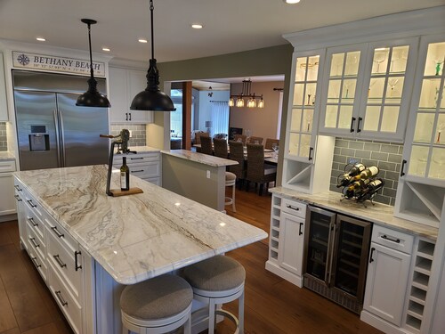Luxurious Ocean Block Retreat in Gated N. Bethany Community with Private Beach