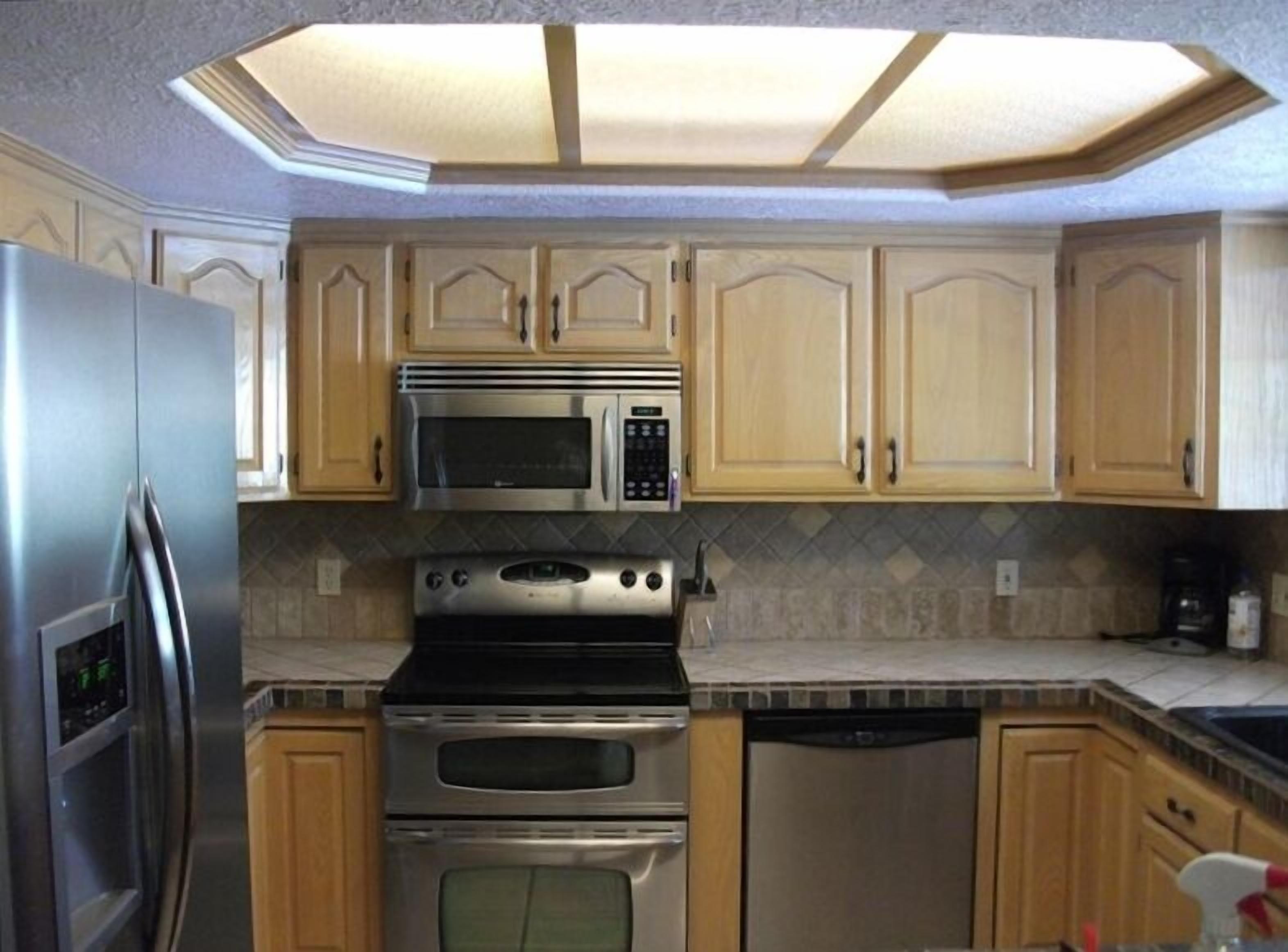 Home on Quiet Street with a Private Pool and Hot Tub