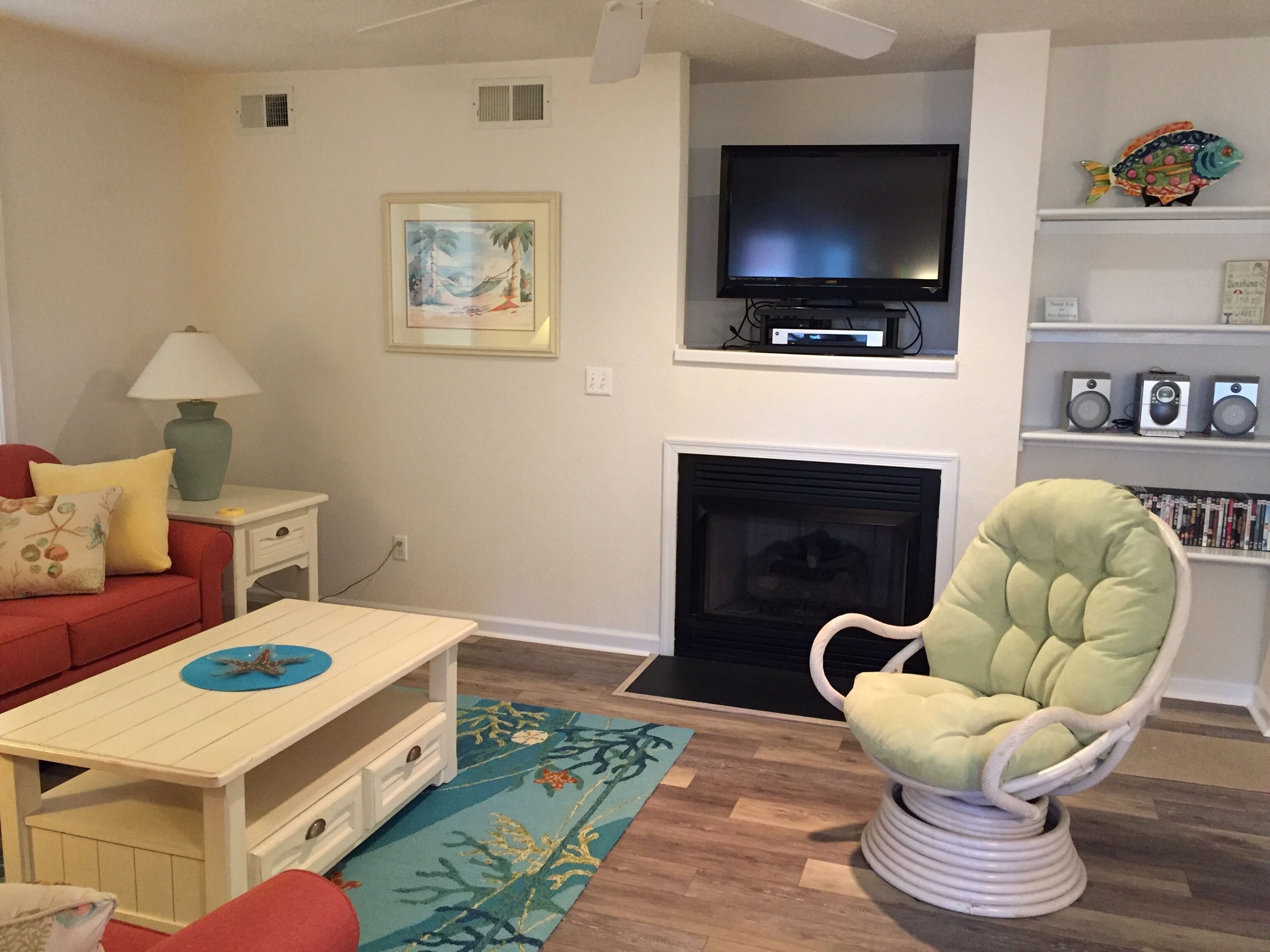 Oyster Pointe  Soundside Large Deck Overlooks Pool