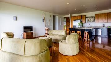 TV connectée, cheminée, imprimantes