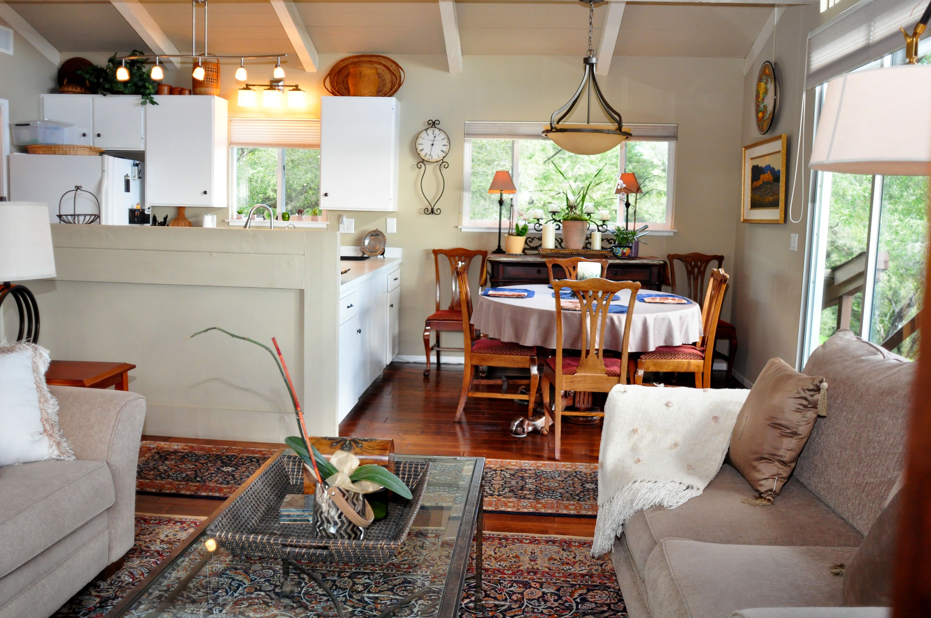 Scenic Getaway With Ocean Views