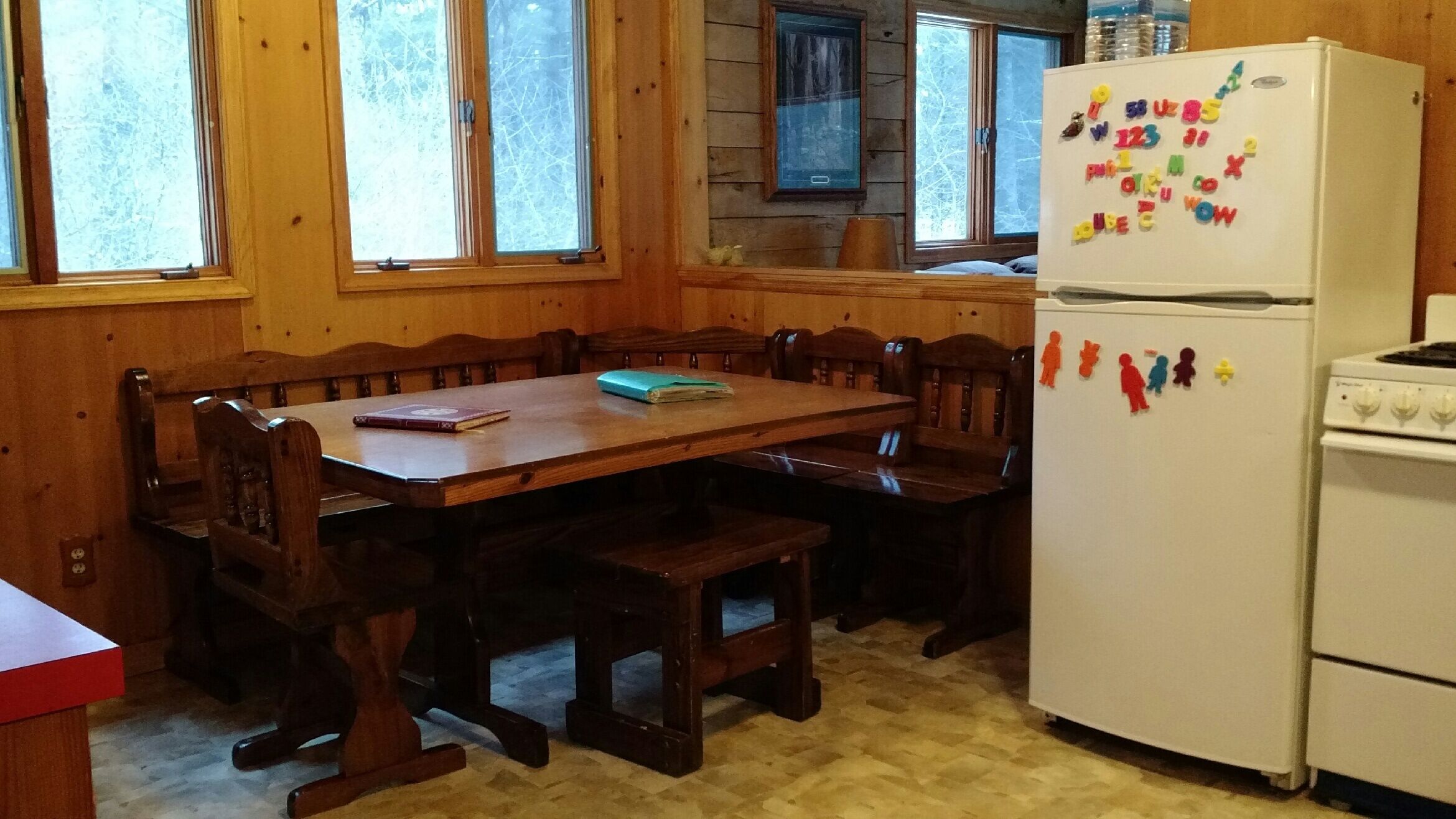 Large Cabin in the North Woods of Wisconsin on Quiet Lake