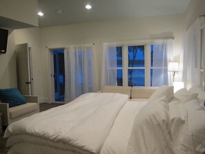 5 bedrooms, desk, iron/ironing board, free WiFi