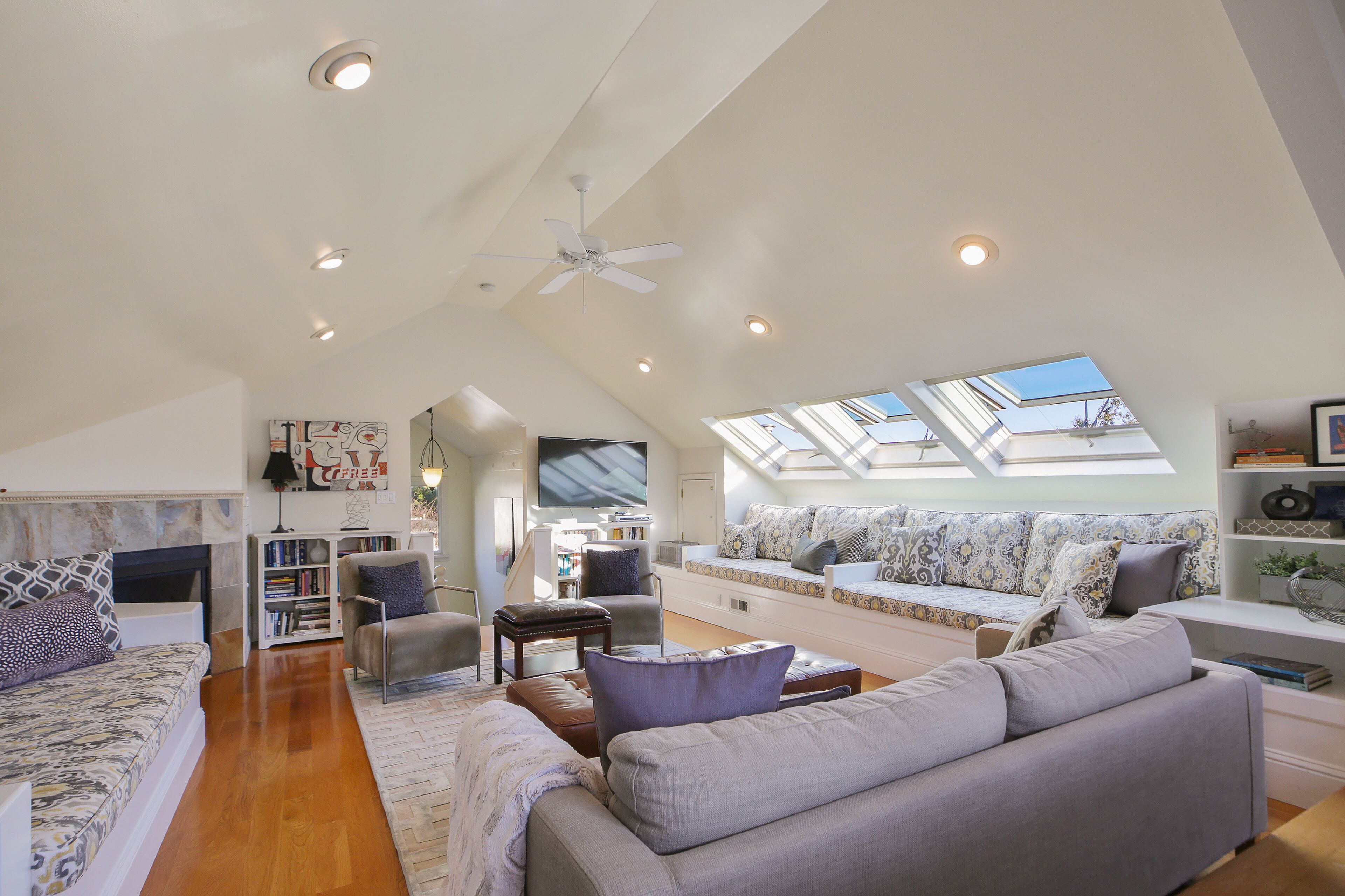 Smart TV, fireplace, video games, DVD player