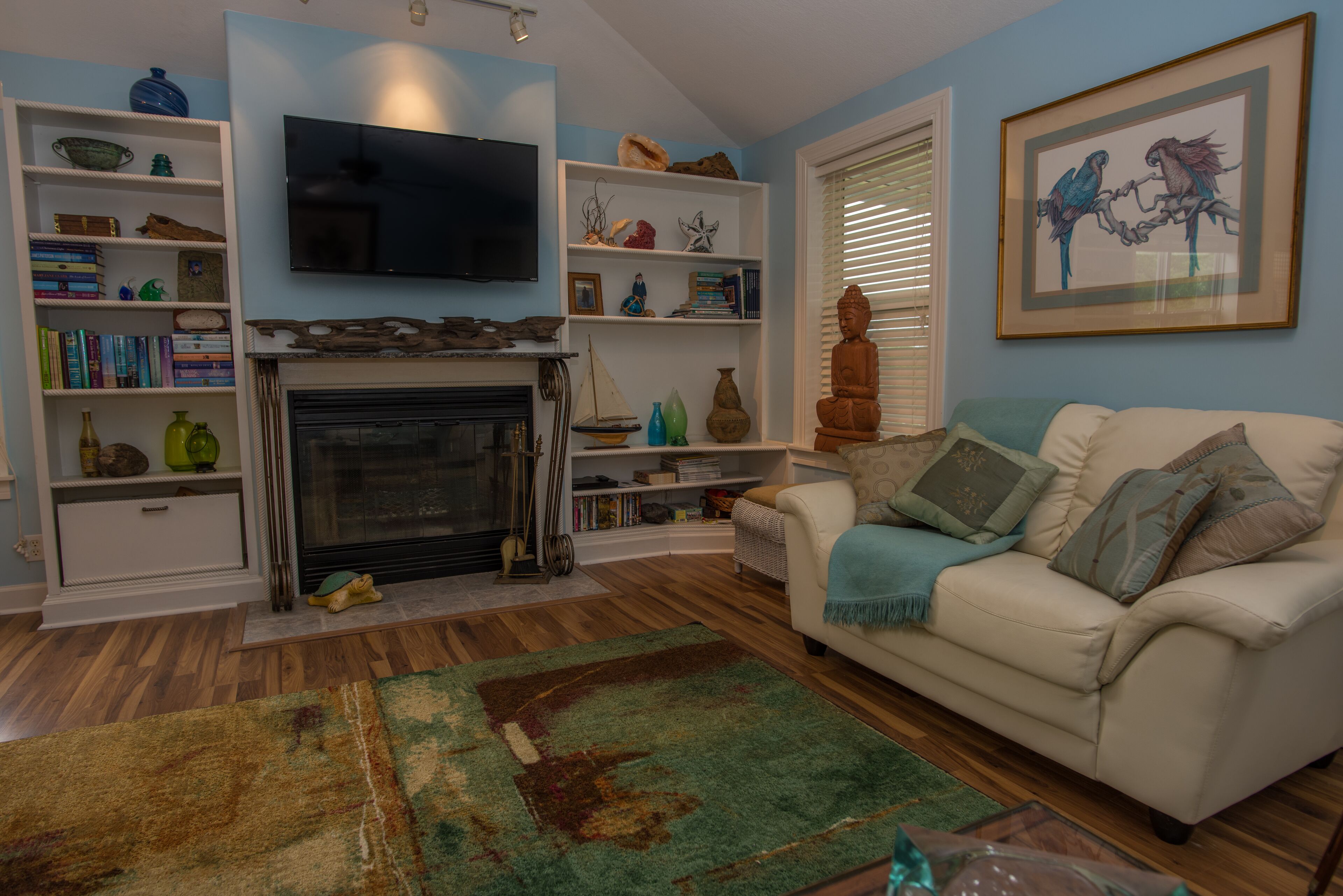 Enchanting Spacious Beach House With Hot Tub, Game Room, Tiki Bar & Fishing Dock