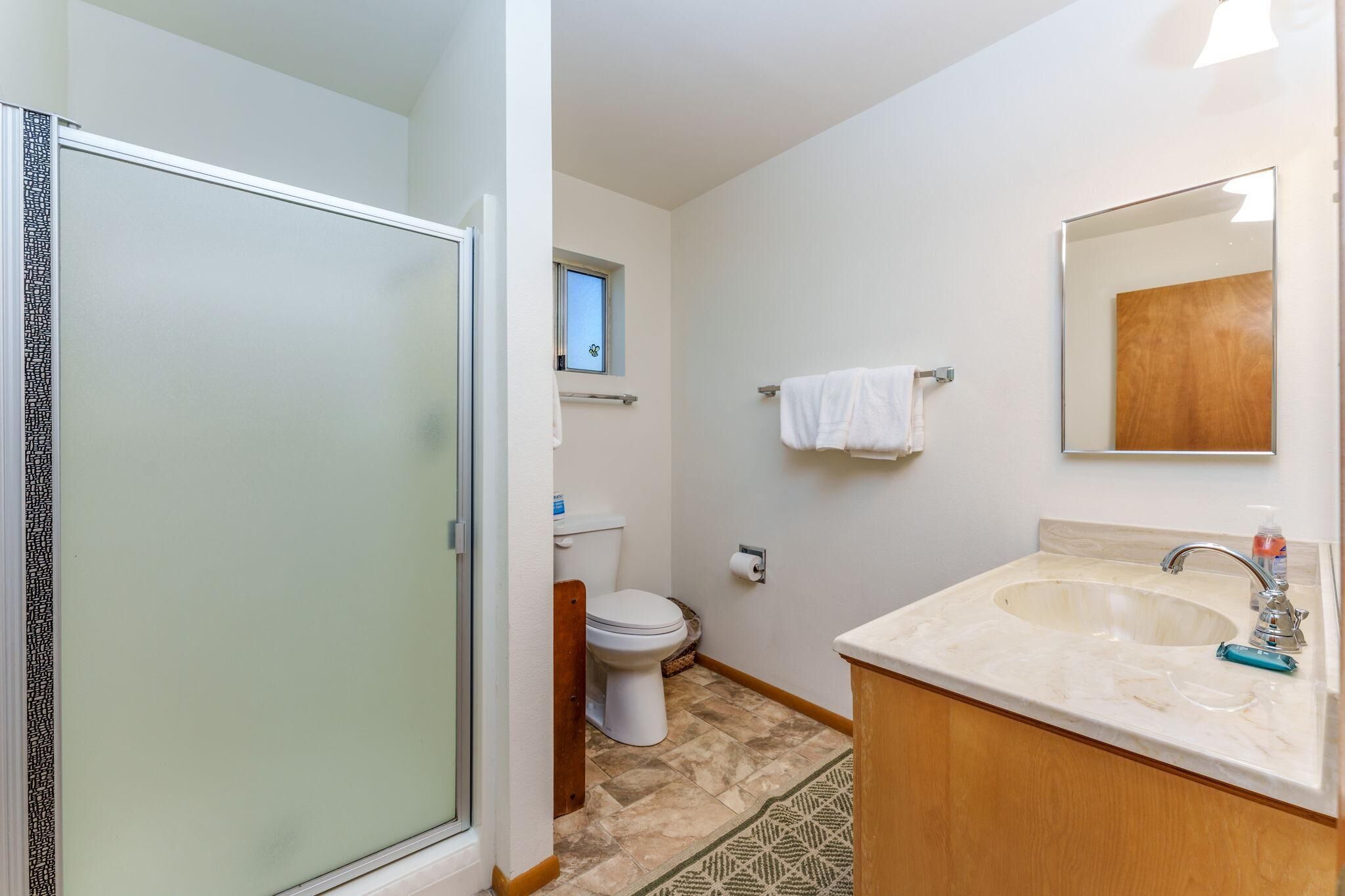 Hutchings Cabin & Apt.