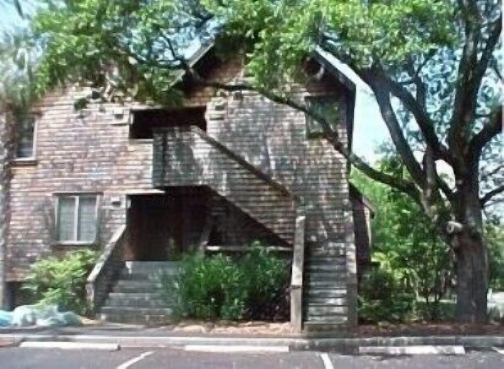 1st Floor Mariner's Watch Villa Near Beach with Lagoon View