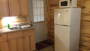 Fridge, microwave, coffee/tea maker, toaster