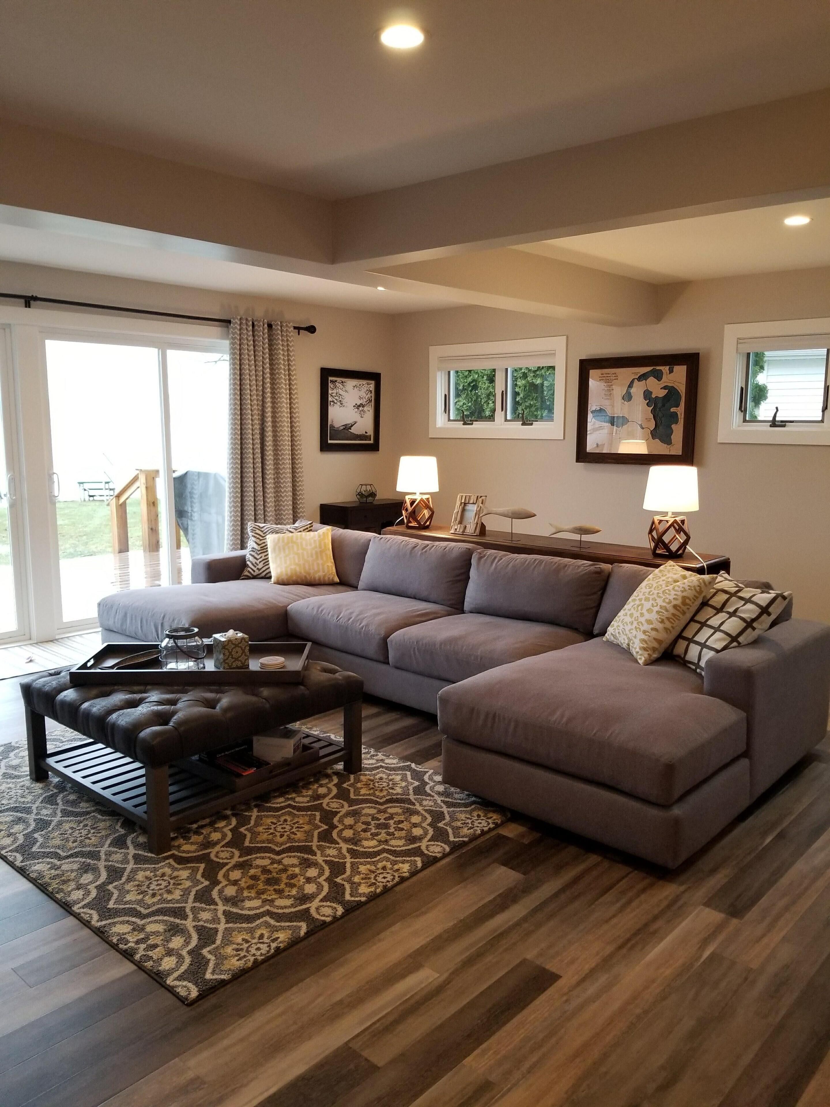 Beautifully renovated lakefront house 2 hrs from Chicago on 600 acre lake