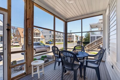 Steps to Rehoboth Beach Dog Friendly Condo Parking