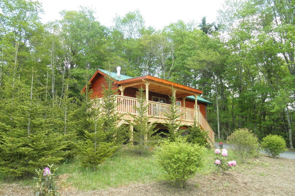 Little Switzerland Cabin For Romance And Soul Shine!