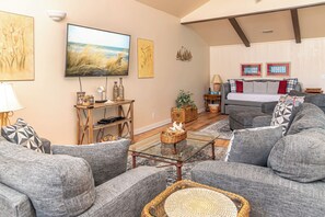 Älytelevisio, DVD-soitin, musiikkikirjasto, videokirjasto