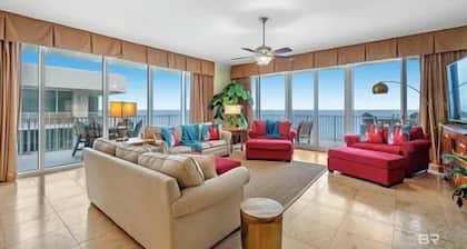 Penthouse Unit Directly on the beach with unbelievable views. Managed by Owner.