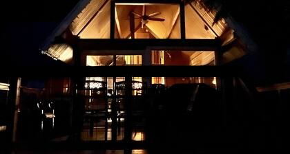 Icicle Riverhaus ... Una acogedora cabaña en el río Icicle minutos de Leavenworth!