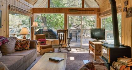 Icicle Riverhaus-Cozy Riverfront Cabin Leavenworth
