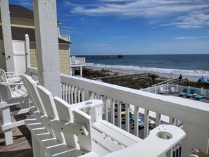 Property grounds - Dreamer's View - Oceanfront, 5 BD, 4 BA, Private Hot Tub, Community Pool (North Topsail Beach)