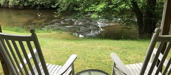 Private River Front w Pavilion, Fishing, Hiking, Private, Peaceful, Magical. 