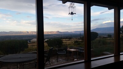 Little Park Road Retreat - Hot Tub with a View