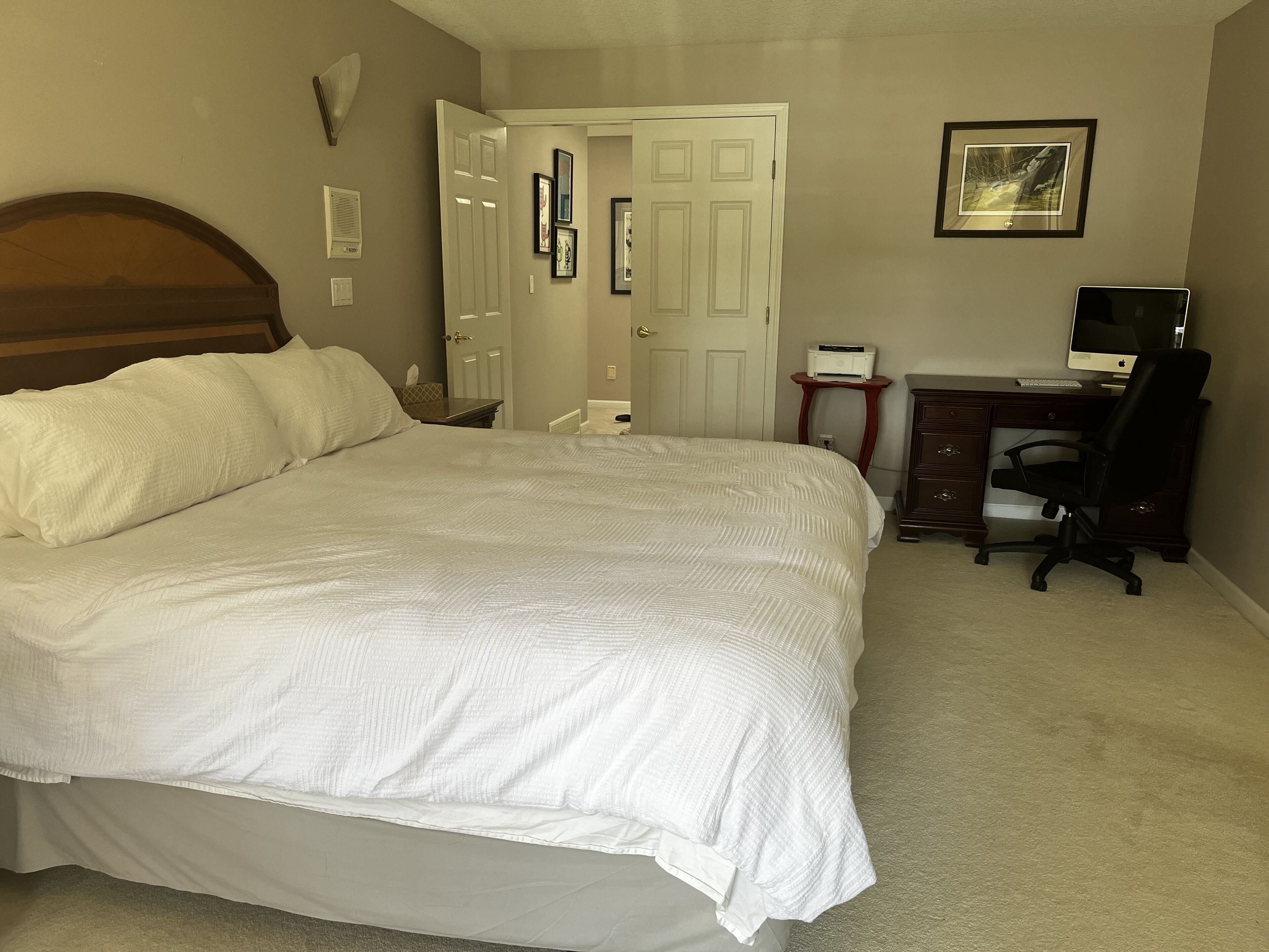 2.4 acres Lakefront Sproat Lake. Full South Exposure: Large Beach 