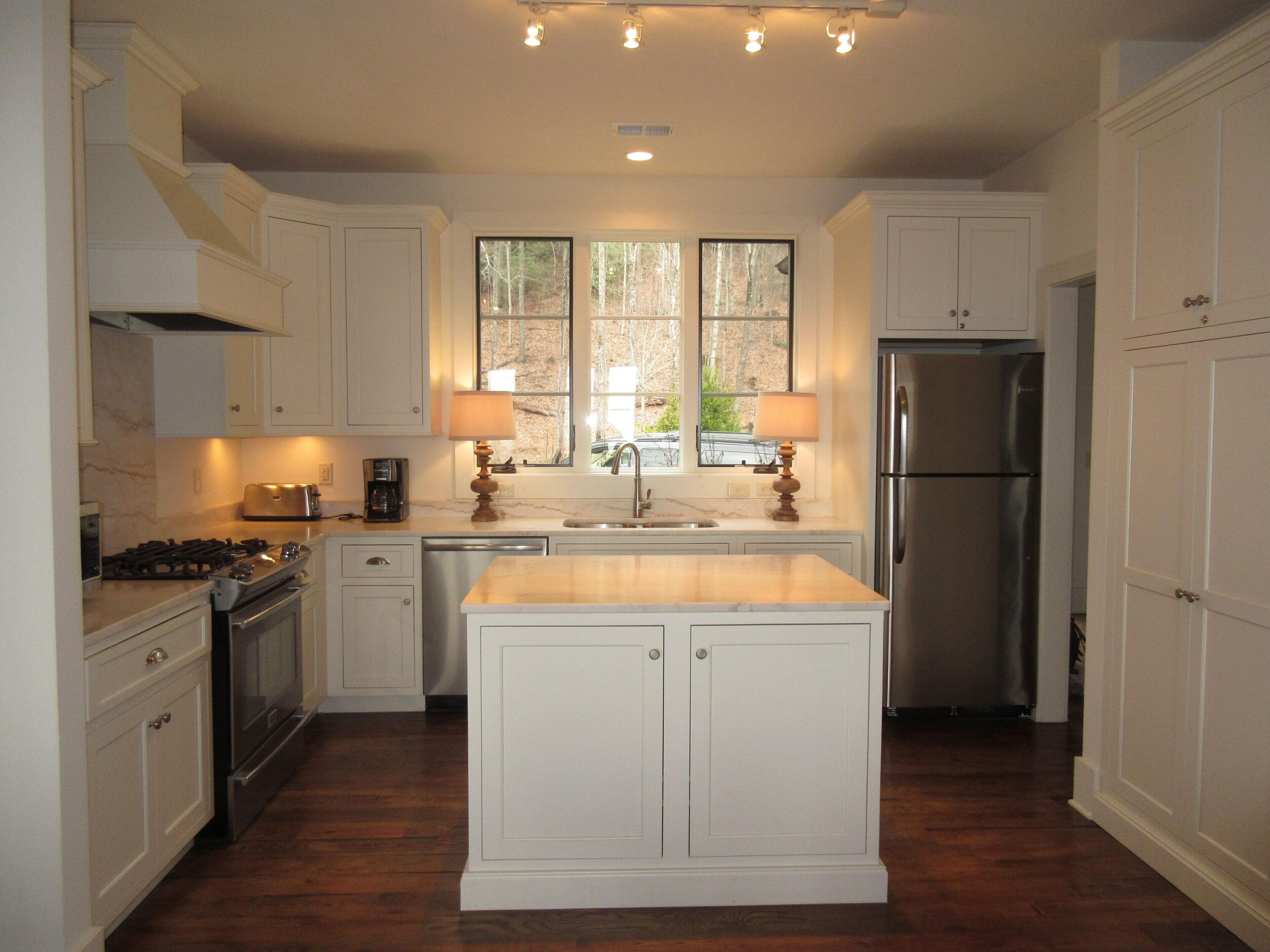 Private custom home! Spectacular view/fire pit! Gated community with waterfalls.