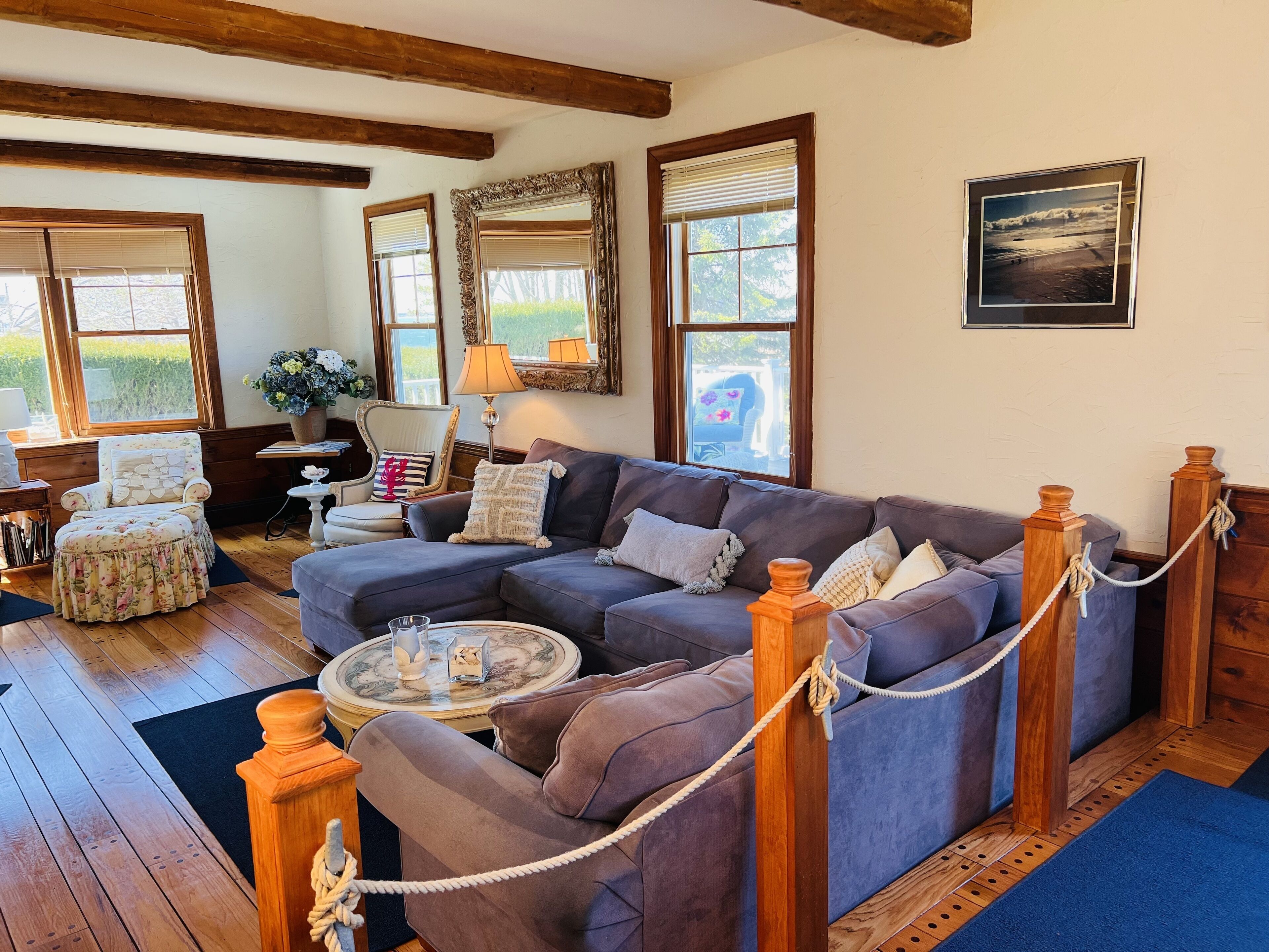 SeaBiscuit-Ocean Views, Fabulous Deck & Great Room, Walk to Beach, CHARMING!