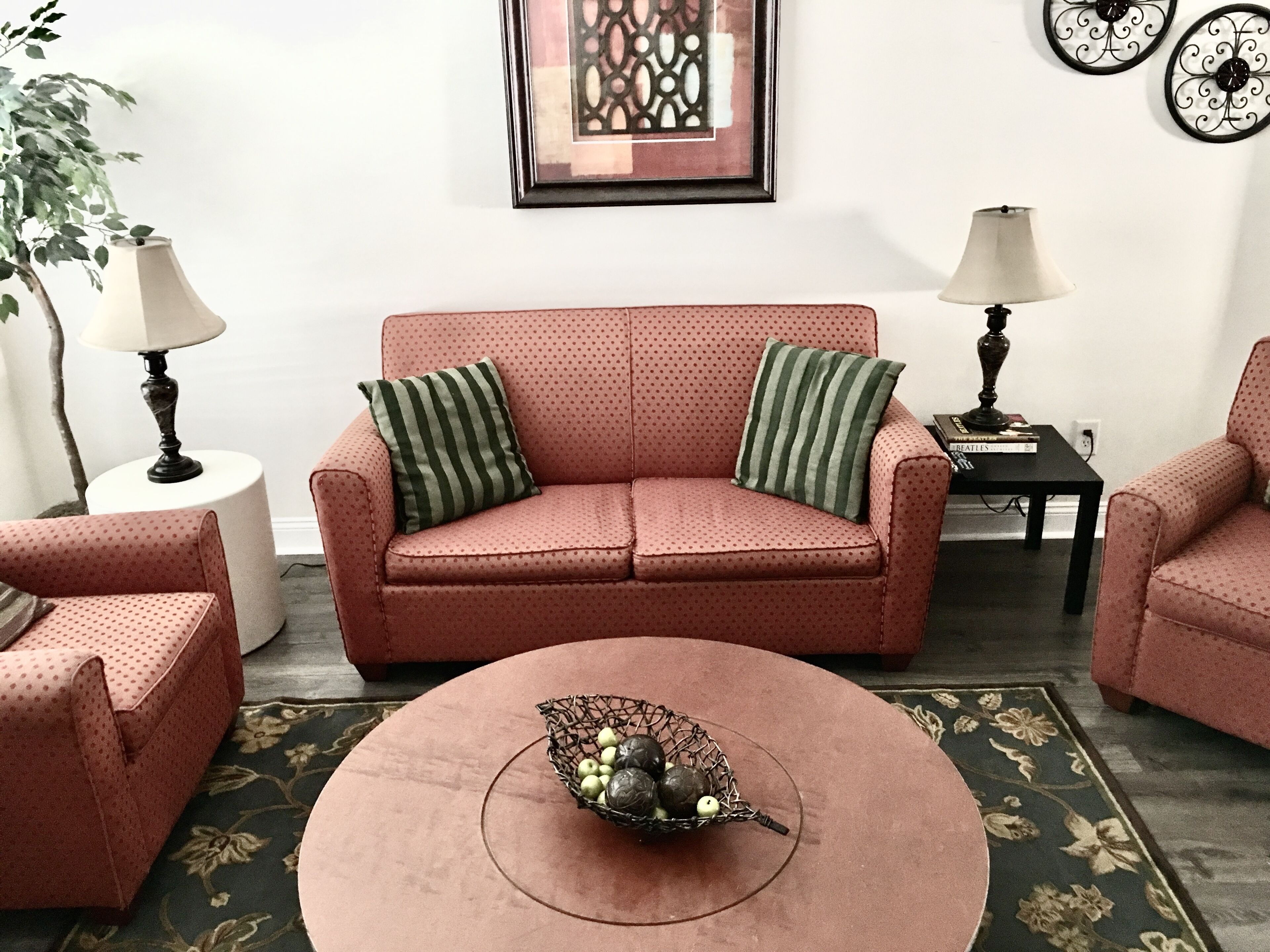 Vibrant Modern Townhouse In Historic Area - Uptown