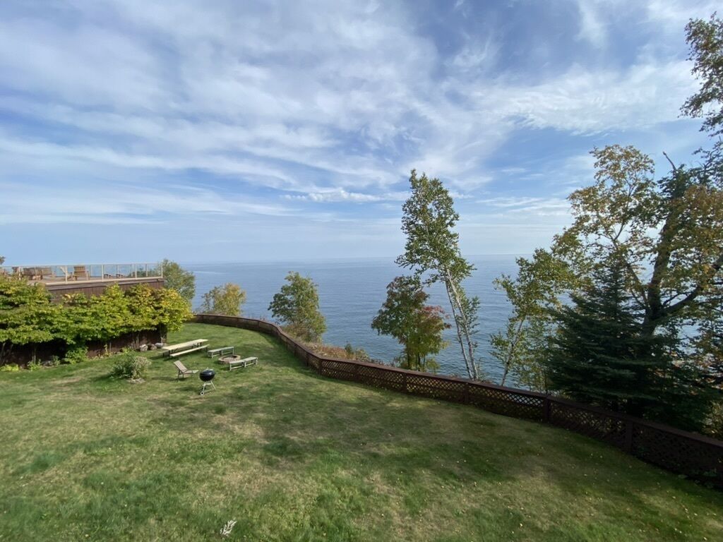 Lake Superior's Chateau LeVeaux #25...Quiet, Quaint & Modern Charm!