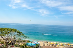 Beach nearby, beach towels