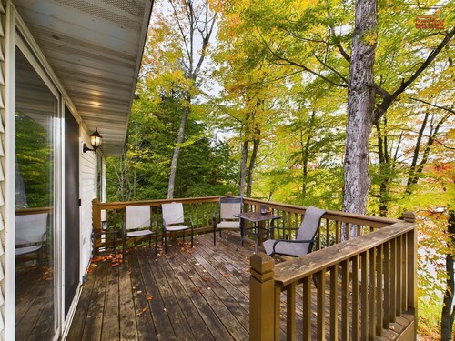 Lakefront, Near Trail, Kayaks Onsite, Fire-pit