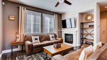 TV connectée, cheminée