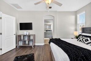 3 chambres, fer et planche Ă repasser, Wi-Fi, draps fournis