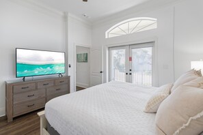 5 habitaciones, tabla de planchar con plancha, wifi y ropa de cama 