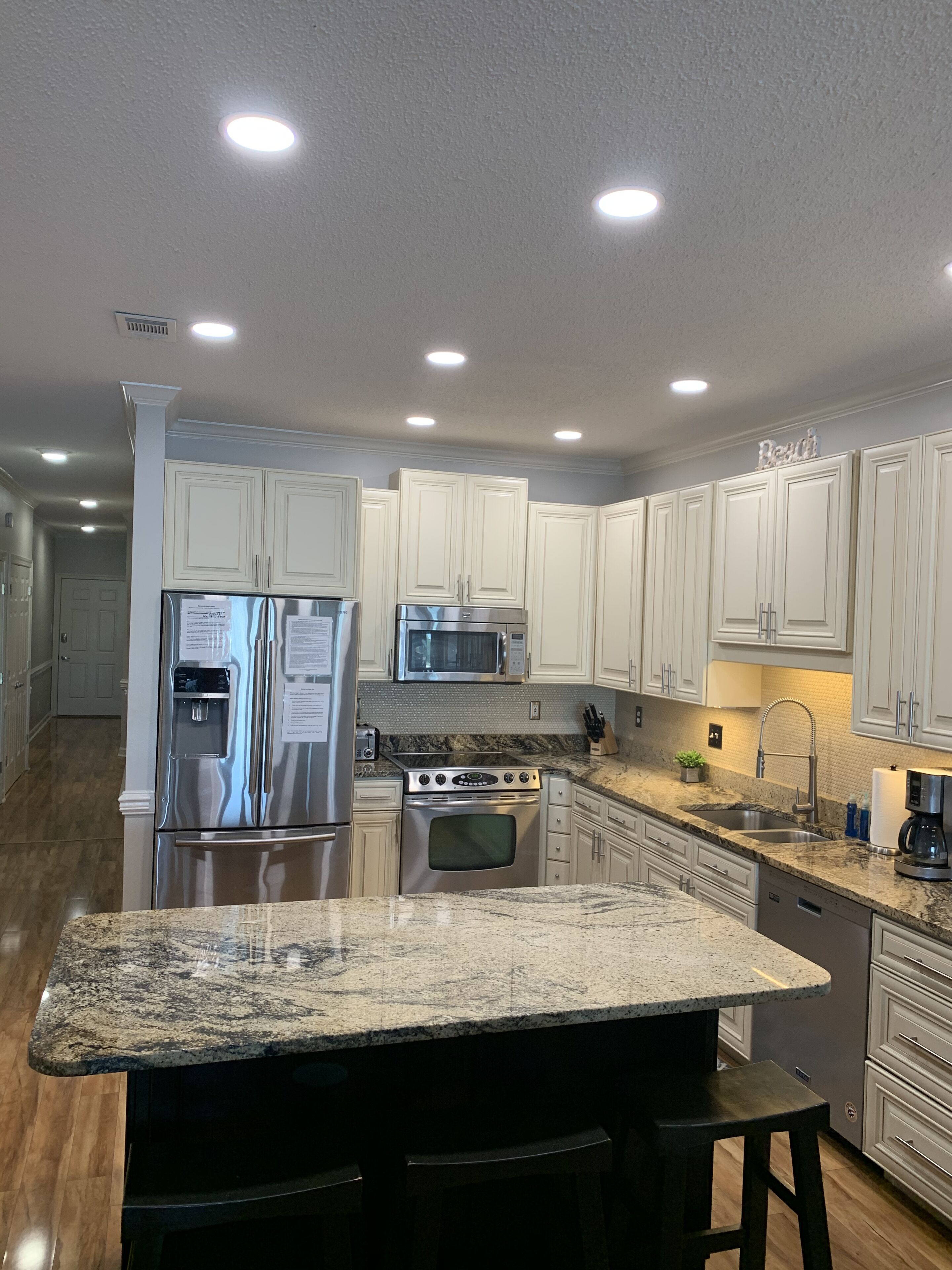 Dolphin Harbor - 4 BR/3 Bath.   Sleeps Up To 10 At Orange Beach