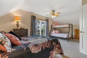 3 bedrooms, desk, iron/ironing board, travel cot