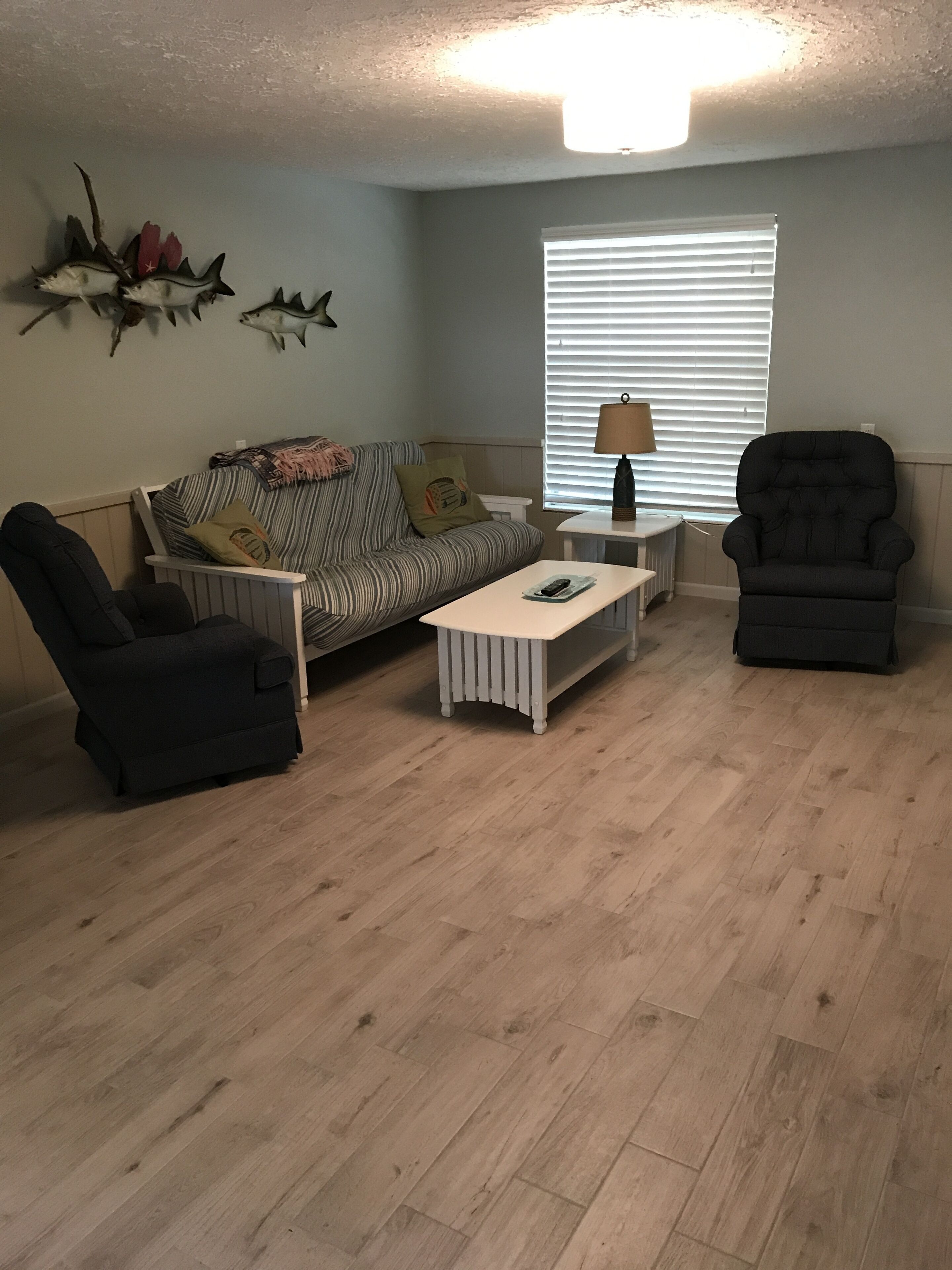 Quaint Waterfront Cottage-75 Ft. Boat dock