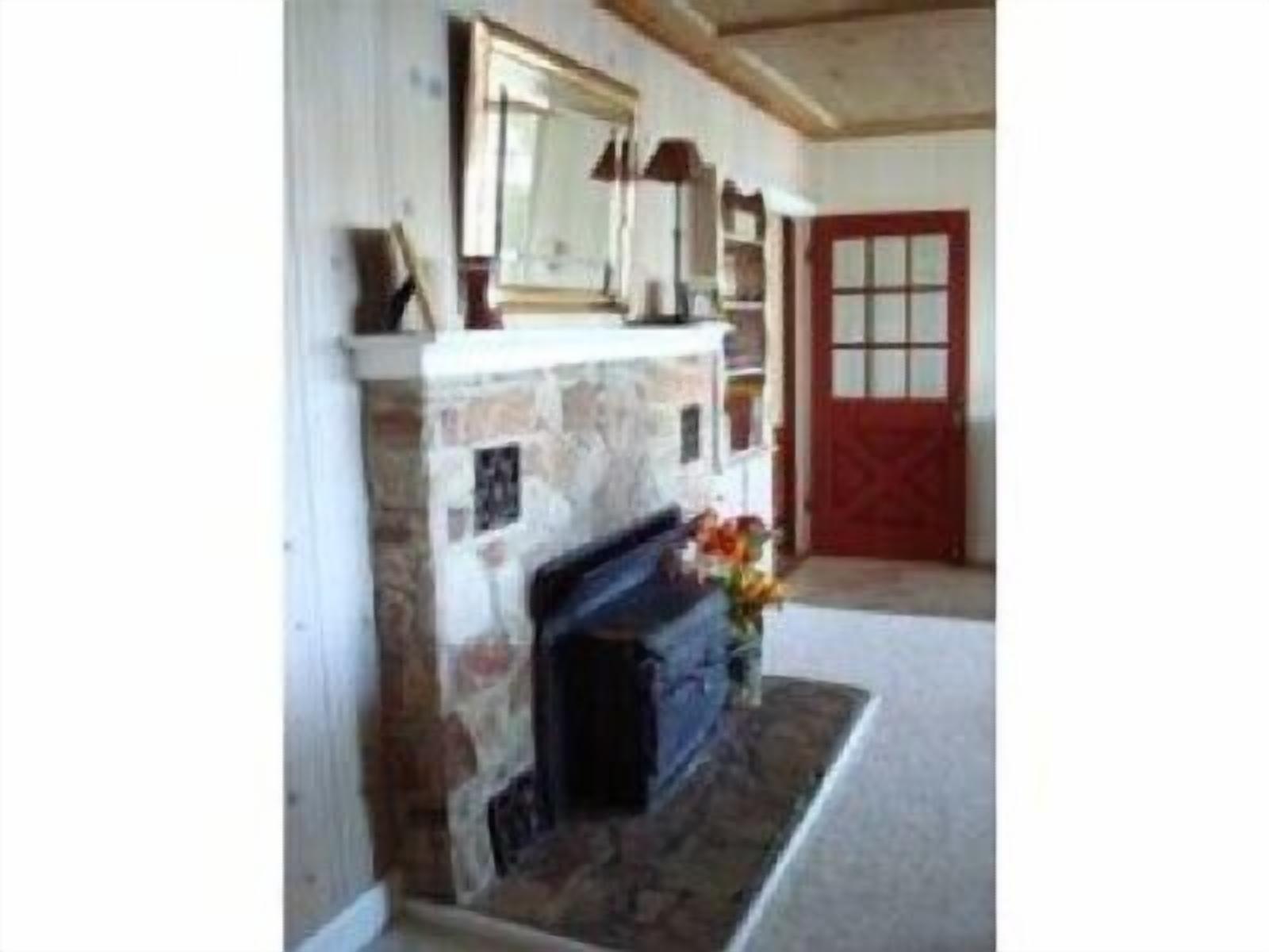 Lake Front Property With Million Dollar Views With Private Beach and Dock