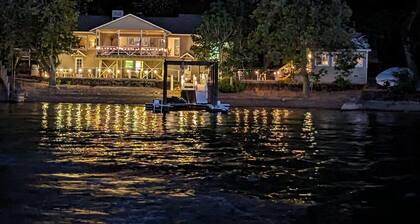 Lake Front Property With Million Dollar Views With Private Beach and Dock