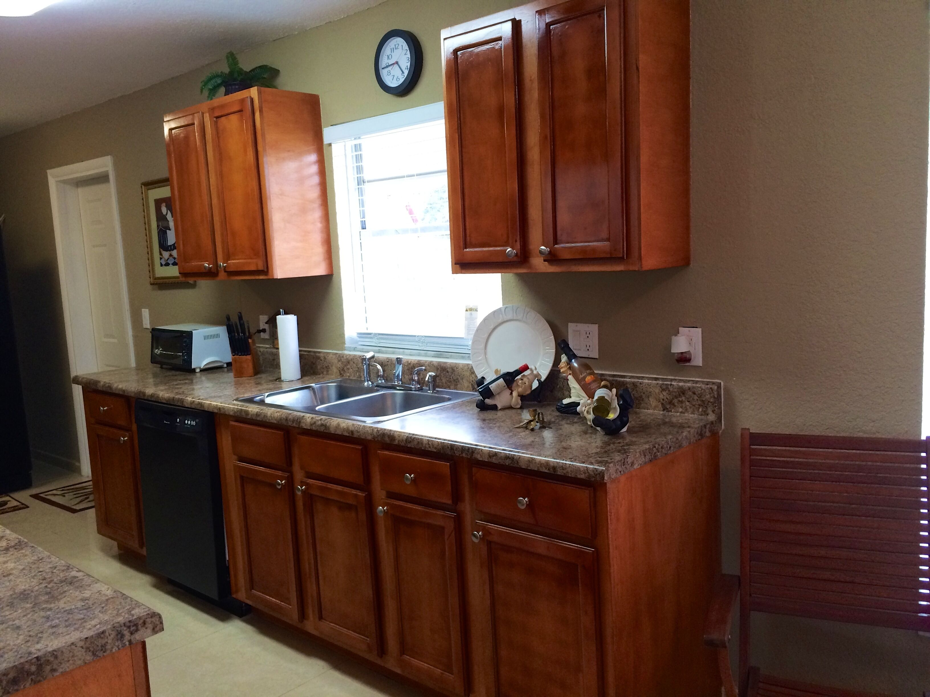 Affordable 3 Bedroom Home. Minutes from Orlando's Theme Parks
