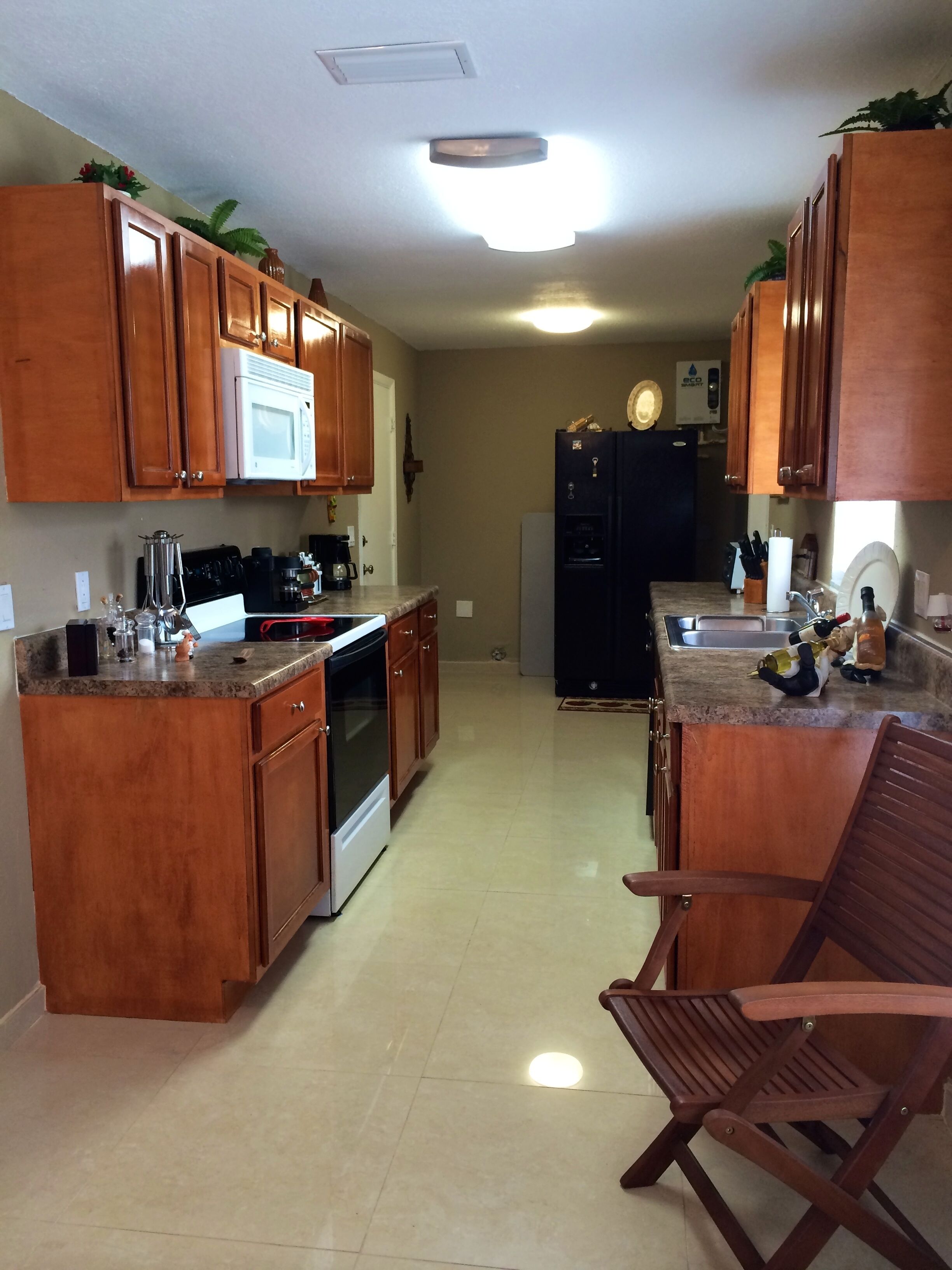 Affordable 3 Bedroom Home. Minutes from Orlando's Theme Parks