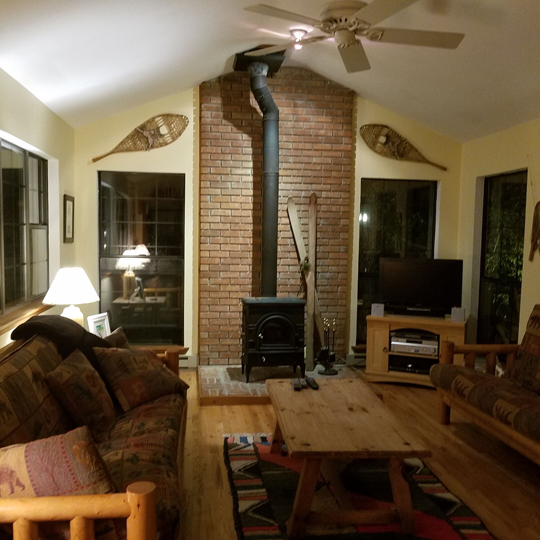 Quiet Arkansas River Hideaway