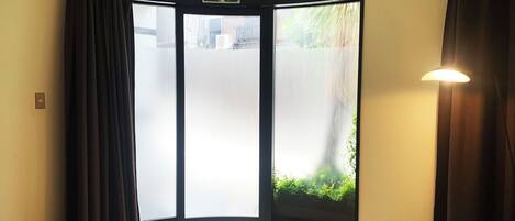 1 室のベッドルーム、WiFi、ベッドシーツ