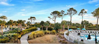 Panoramic paradise ocean beach front/steps to beach/heated pool condo!!