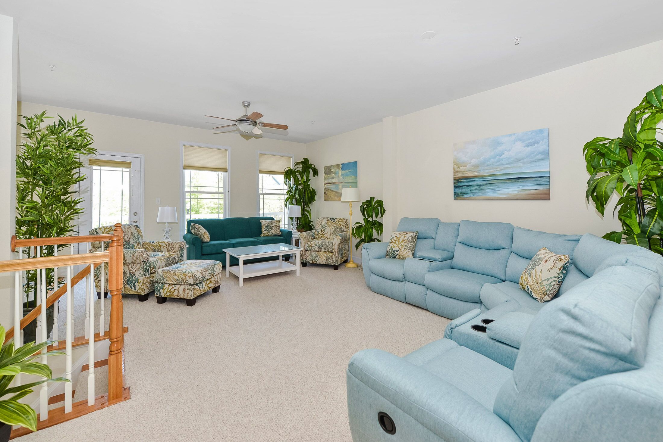 Huge Home Situated on Golf Course; Close to Beach, Outlets, and Restaurants!