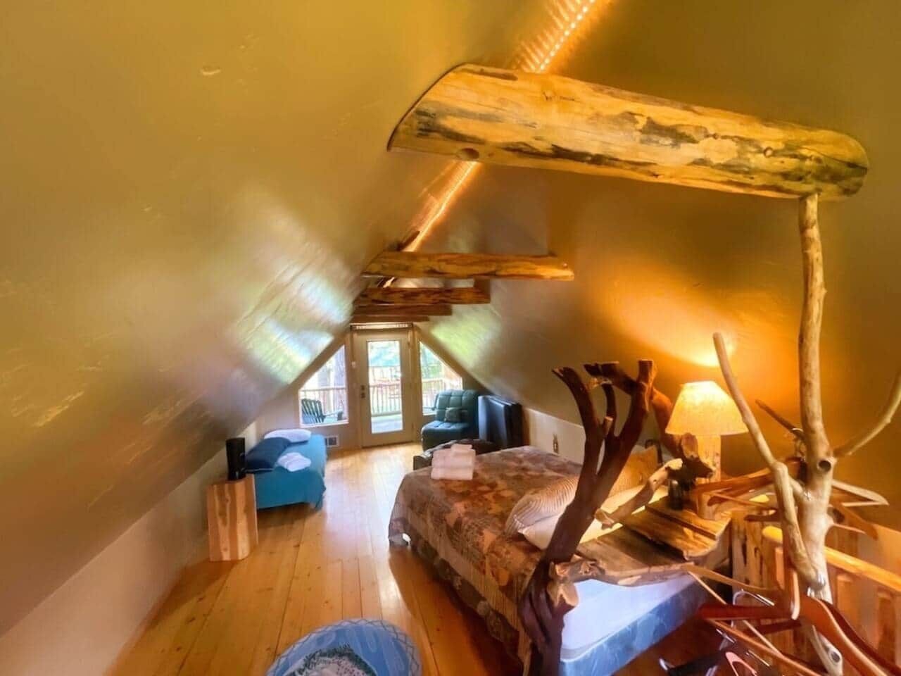 Heritage Cabin #3 - 2nd Story Queen Bedroom with twin bed.
