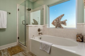 Towels - Bout Time Too - Waterfront, 4/3 Sleeps 12 with Pool, Shuffle Board, Dog Friendly (Dauphin Island)