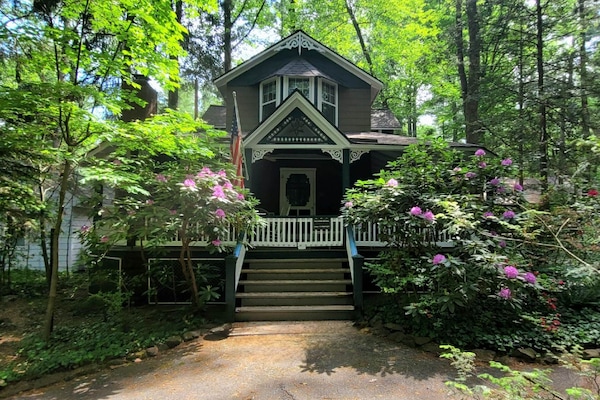 Welcome to "Wooded Wonder on 2nd!"