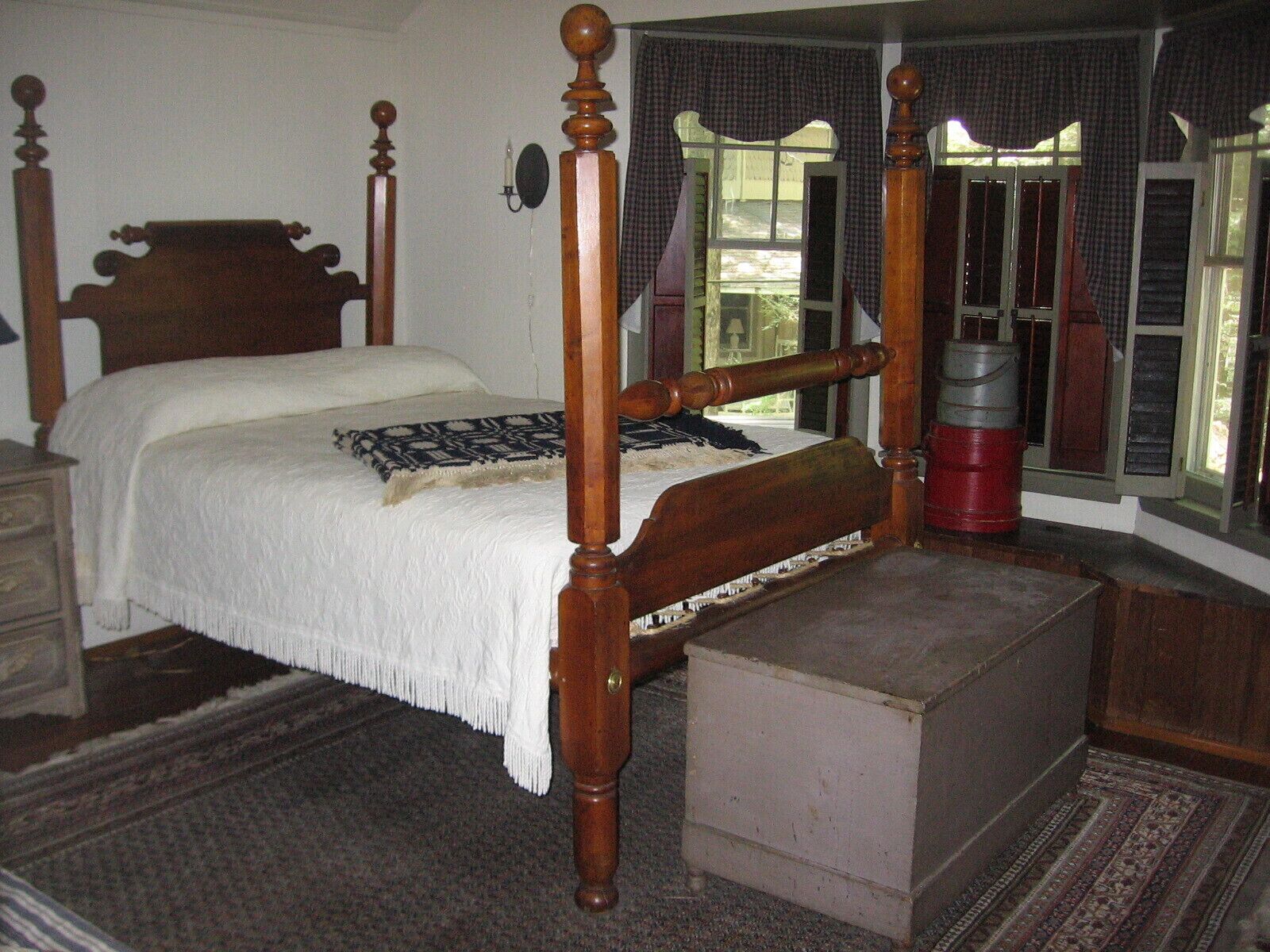 Walk Wooded Pathways from Cottage to Mount Gretna Theatre & Restaurants!