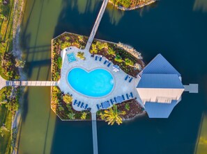 Piscine extérieure, piscine chauffée