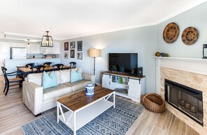 TV, fireplace