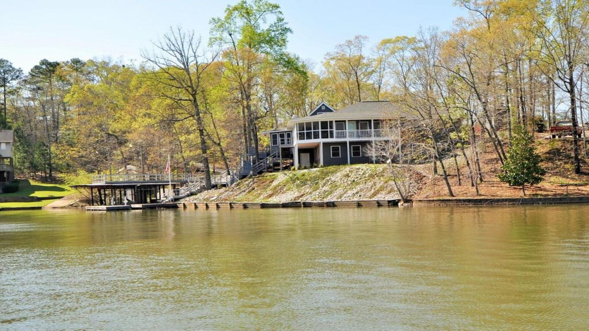 Lake Room in Paradise Bed and Breakfast by Lake Martin
